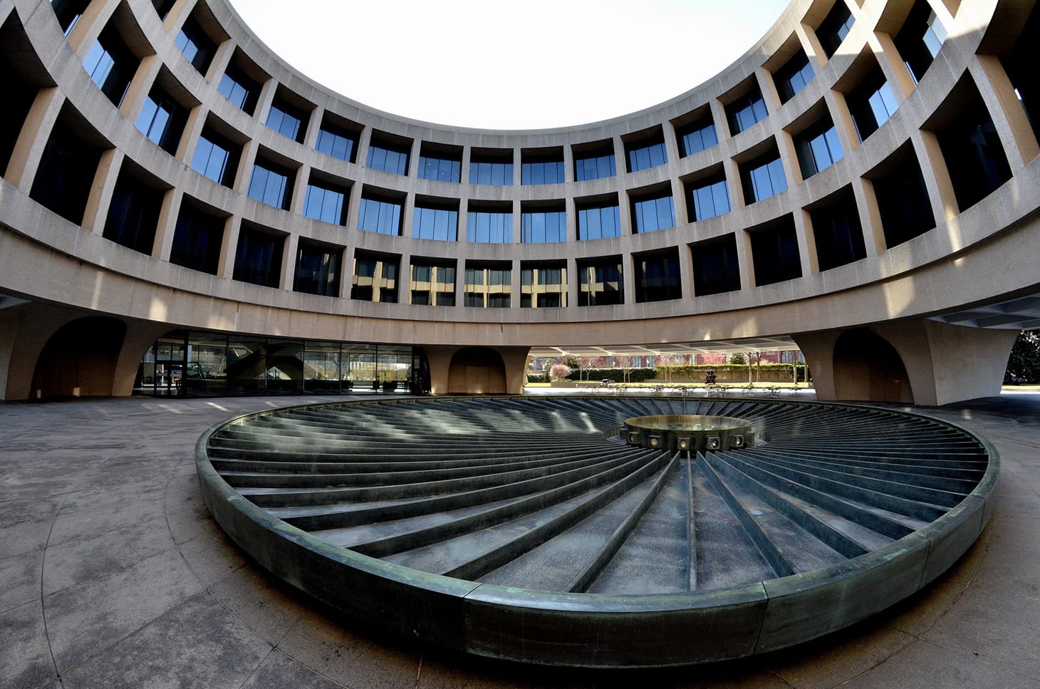 Hirshhorn Museum (image via Flickr)