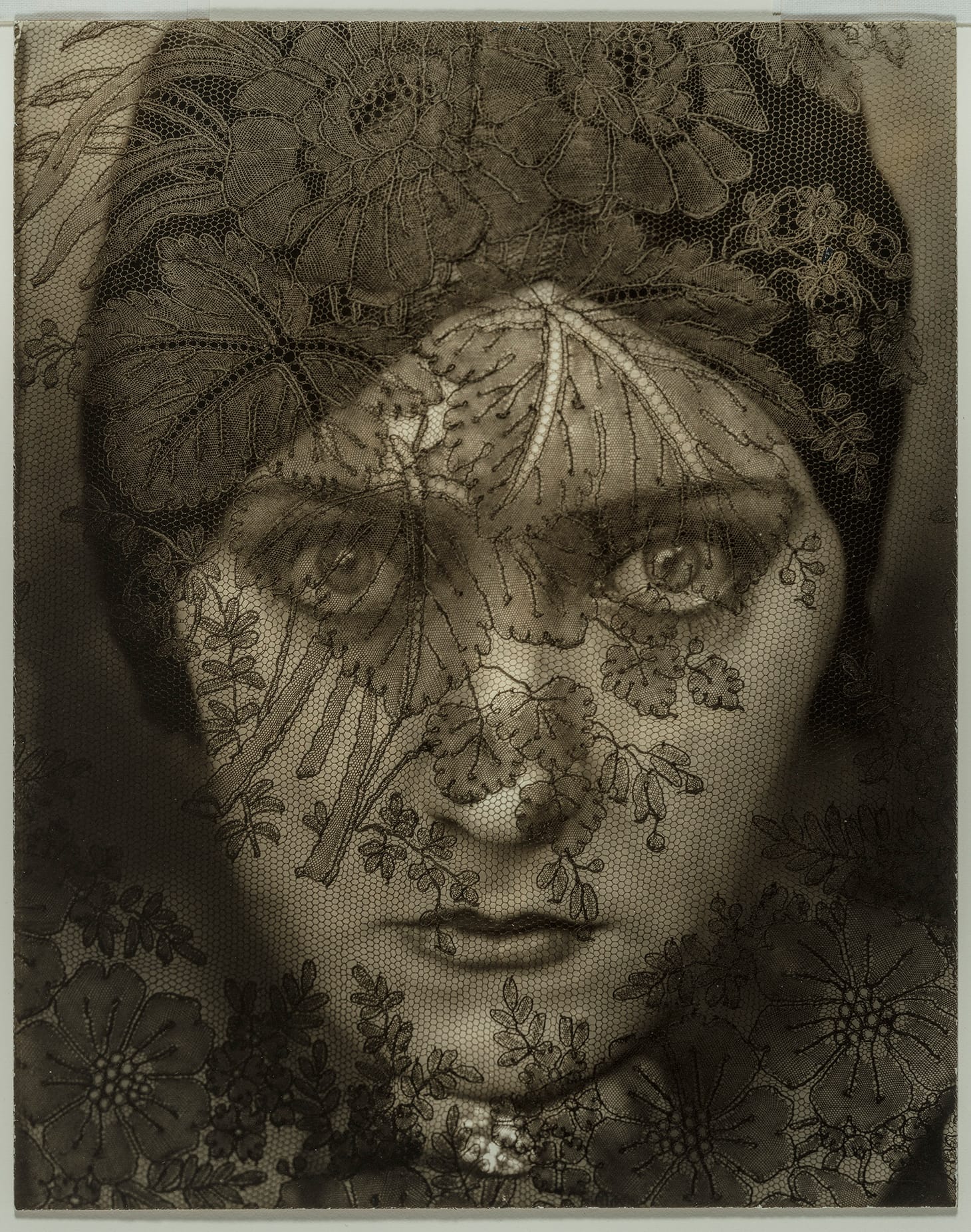 Edward Steichen, "Gloria Swanson" (1924) (image courtesy the Museum of Fine Arts, Boston)