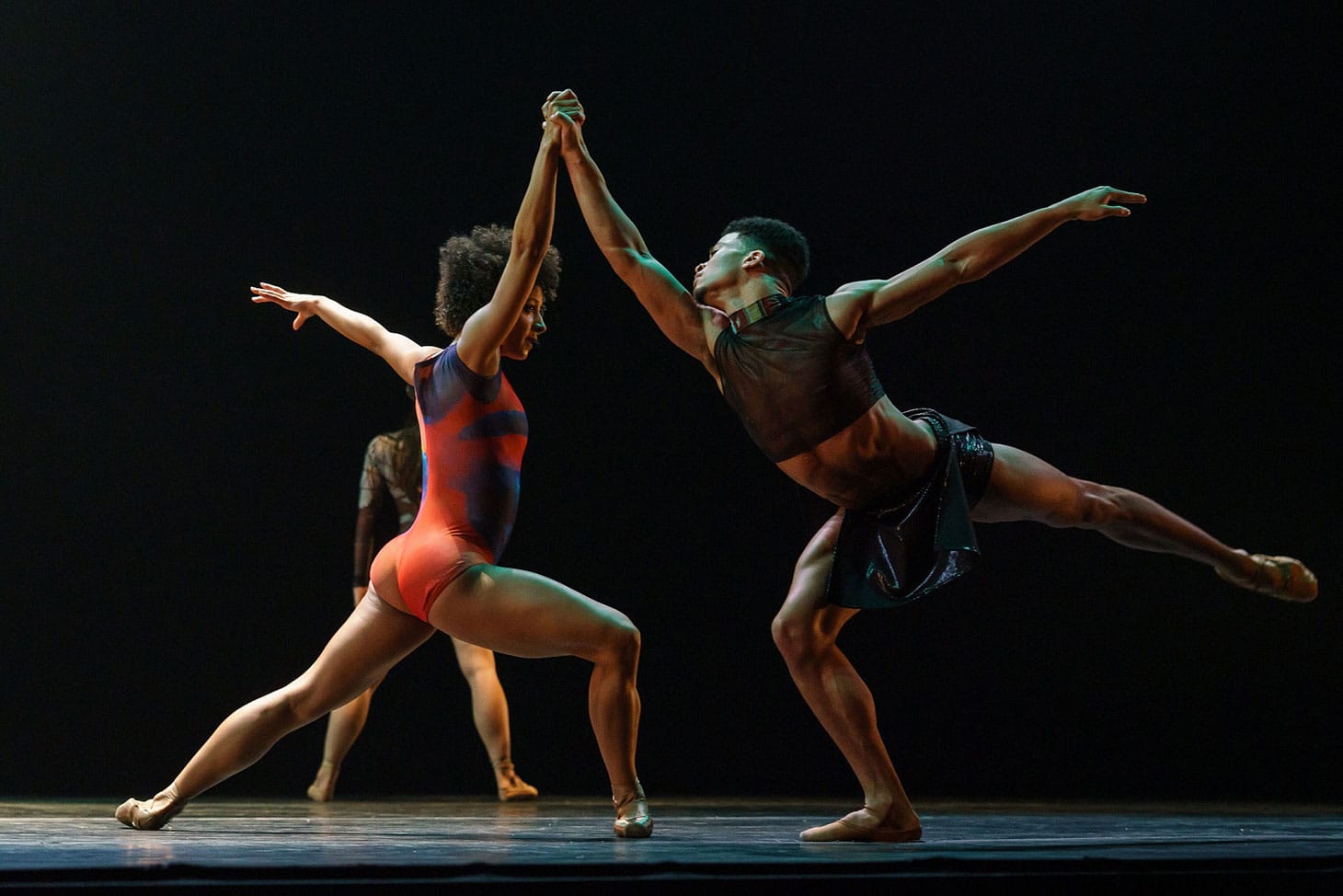 Larissa Gerszke and Maxfield Hynes in a pas de deux (photo by Steven Pisano, image courtesy GOGO PR)