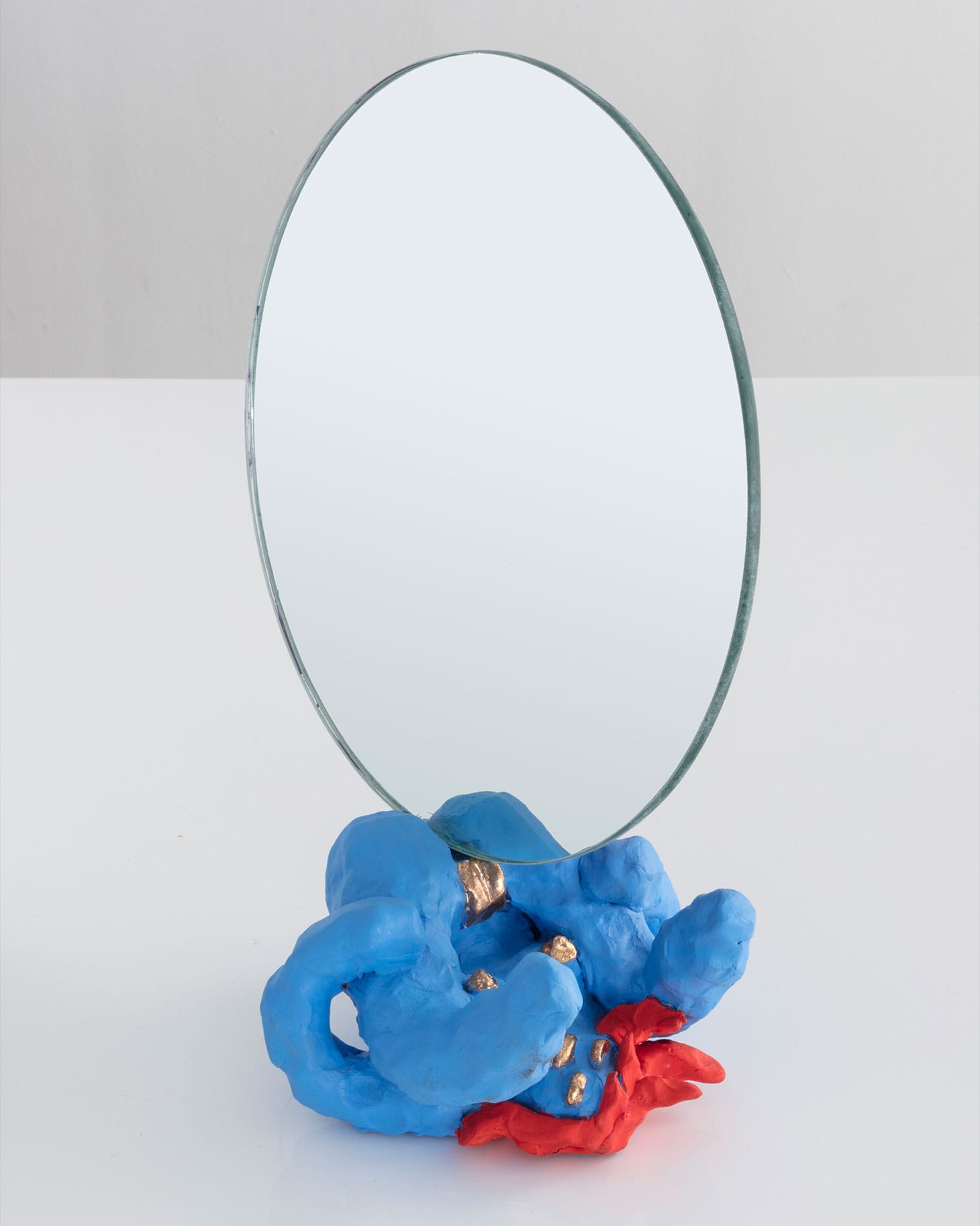 Katie Stout, "Girl Mirror" (2017), unique "Girl Mirror" in painted ceramic, 12 x 7 x 14 inches (image courtesy R & Company, photo by Joe Kramm/R & Company)