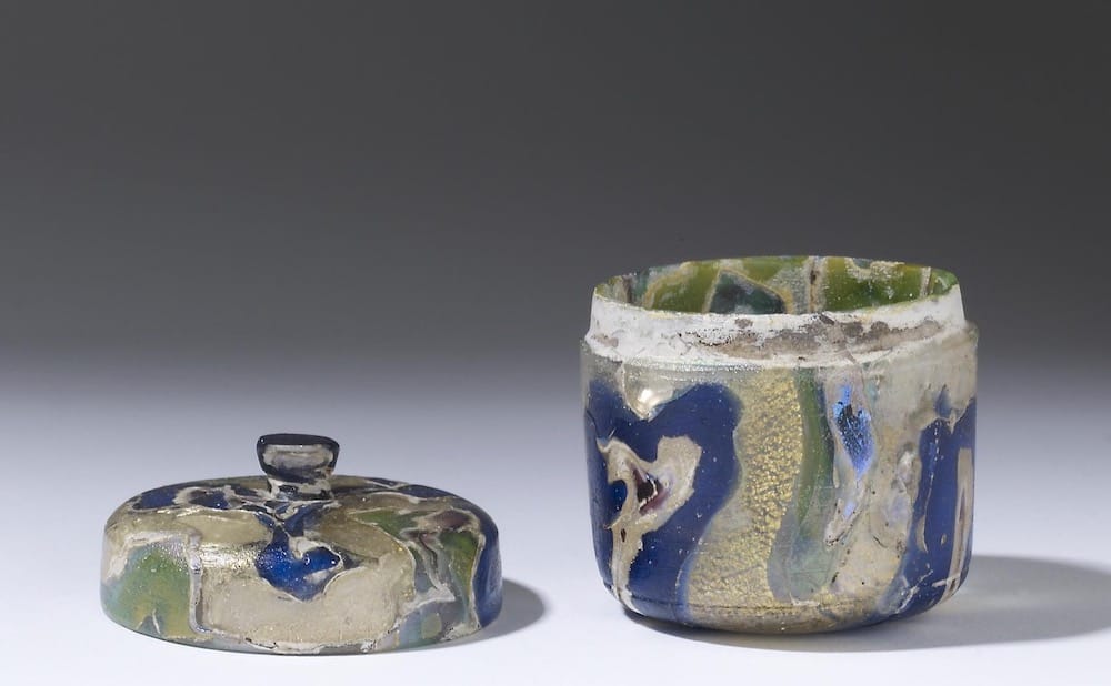 pyxis-or-cylindrical-box-roman