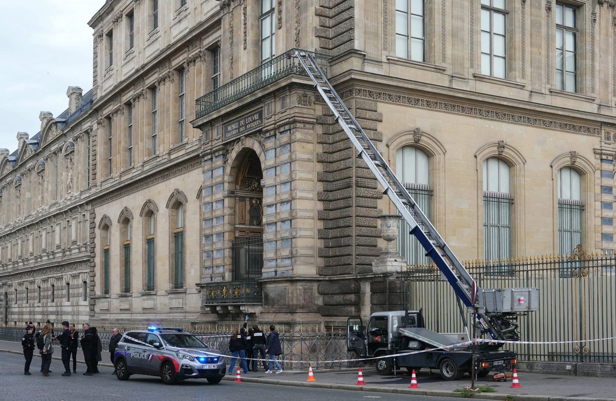 Suspects Shed Light on "Mastermind" Behind Louvre Heist
