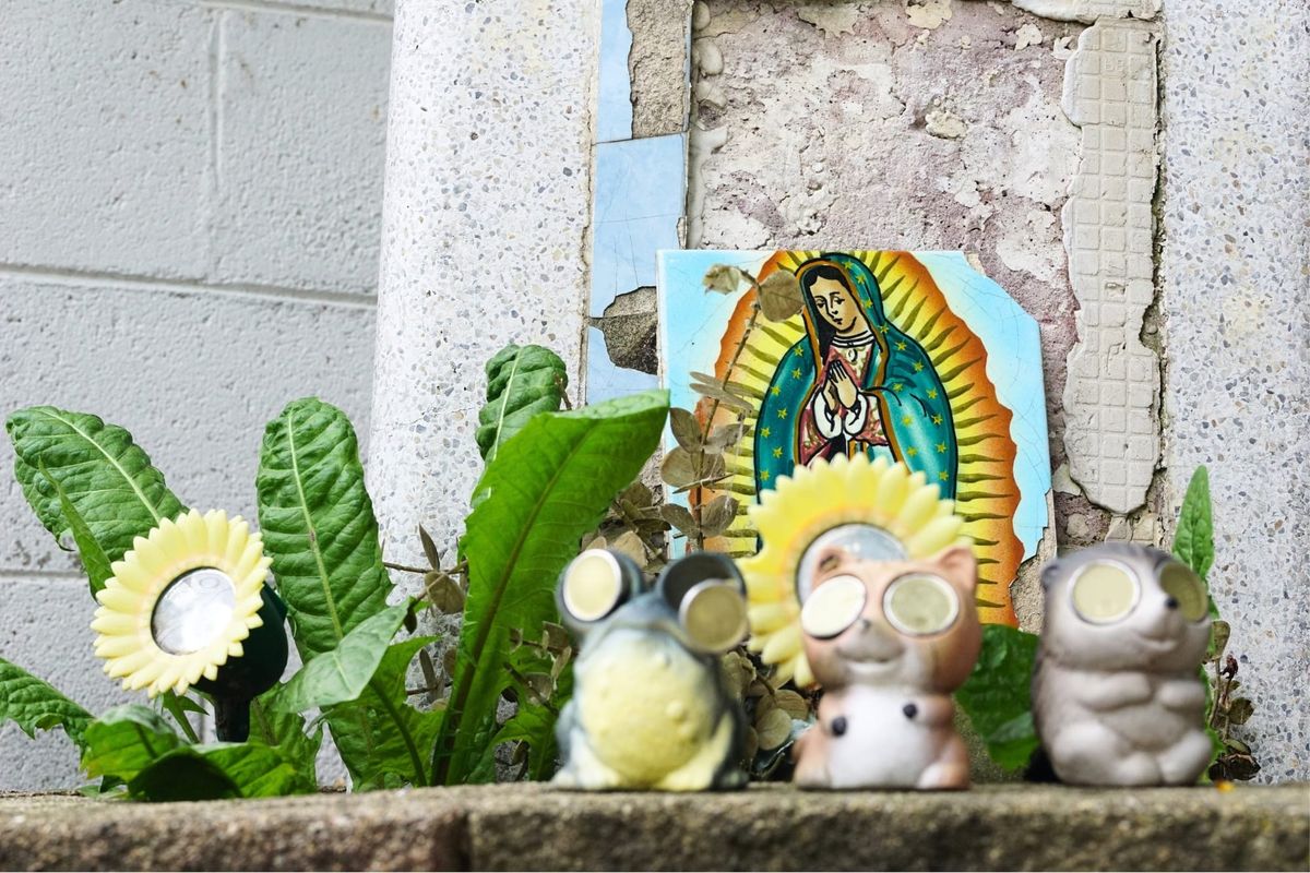 In Chicago, Mexican-American Altars Reimagine Home