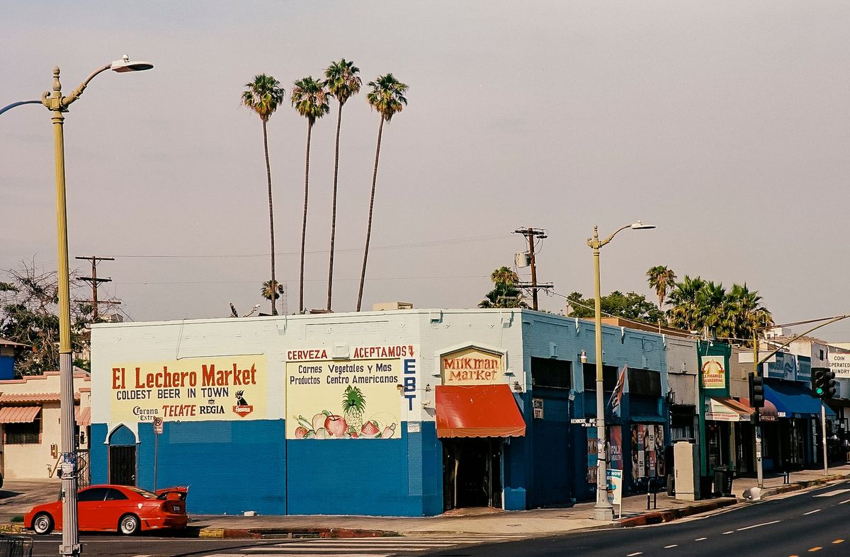 Graphics: ✊🏽A History of Design and Activism in California 📐