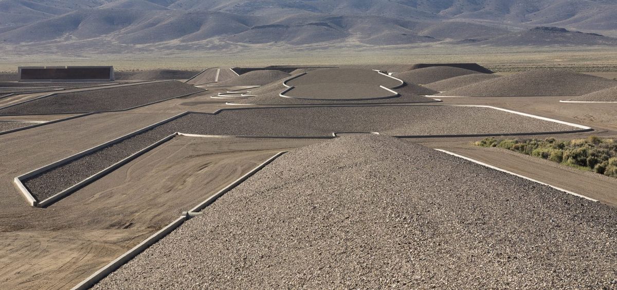 Michael Heizer’s Empty Empire