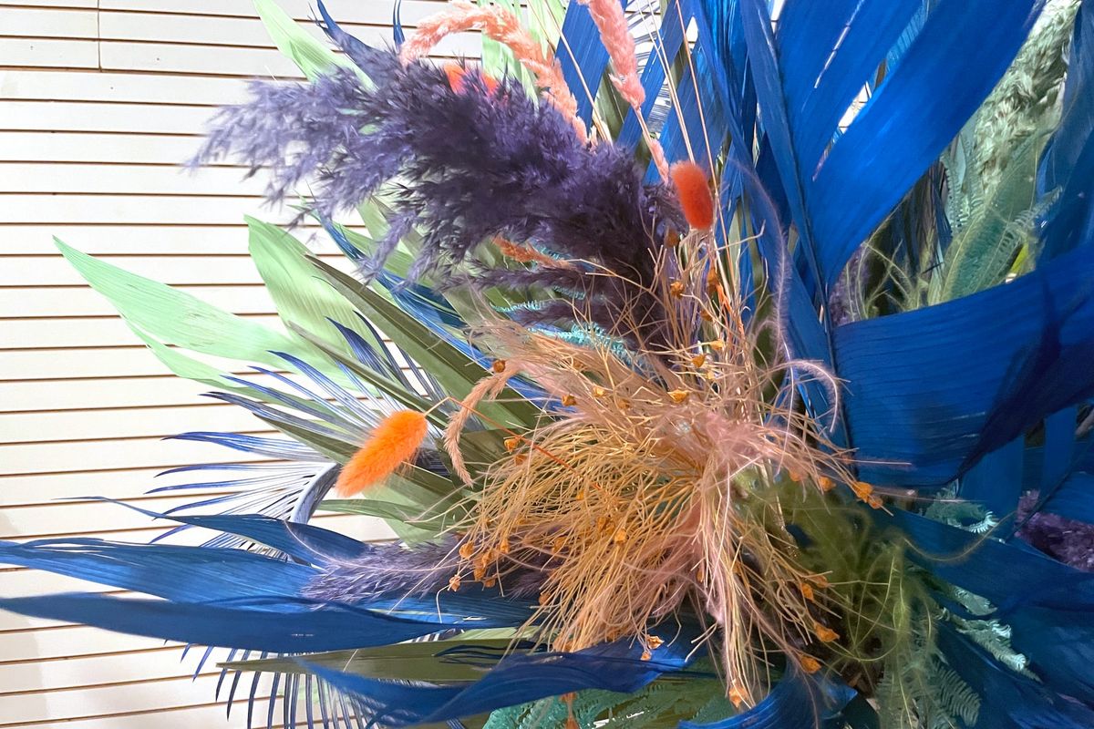 Floral Arrangements Enter the Art Gallery in Los Angeles