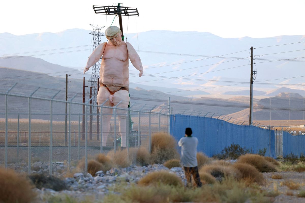Mysterious Nude Effigy of Trump Appears in Las Vegas