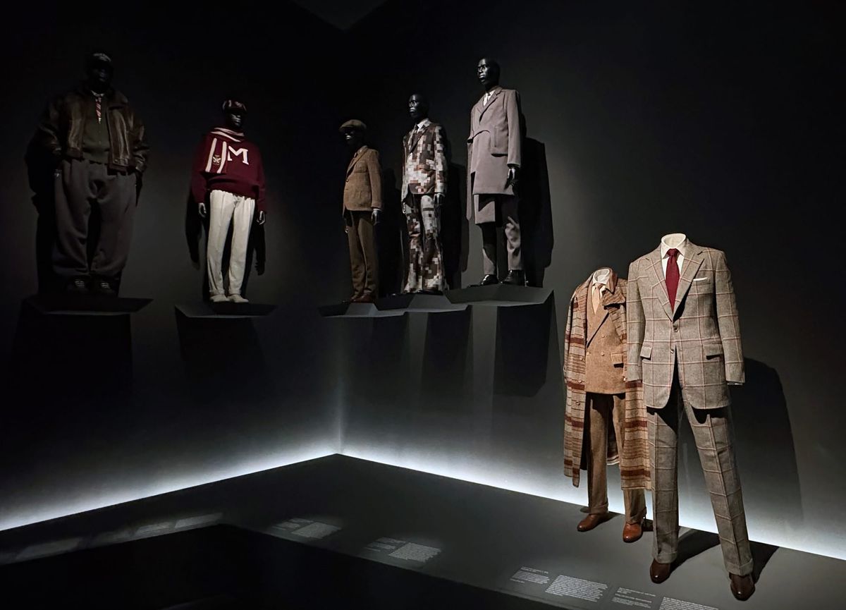 The Self-Fashioning of the Black Dandy