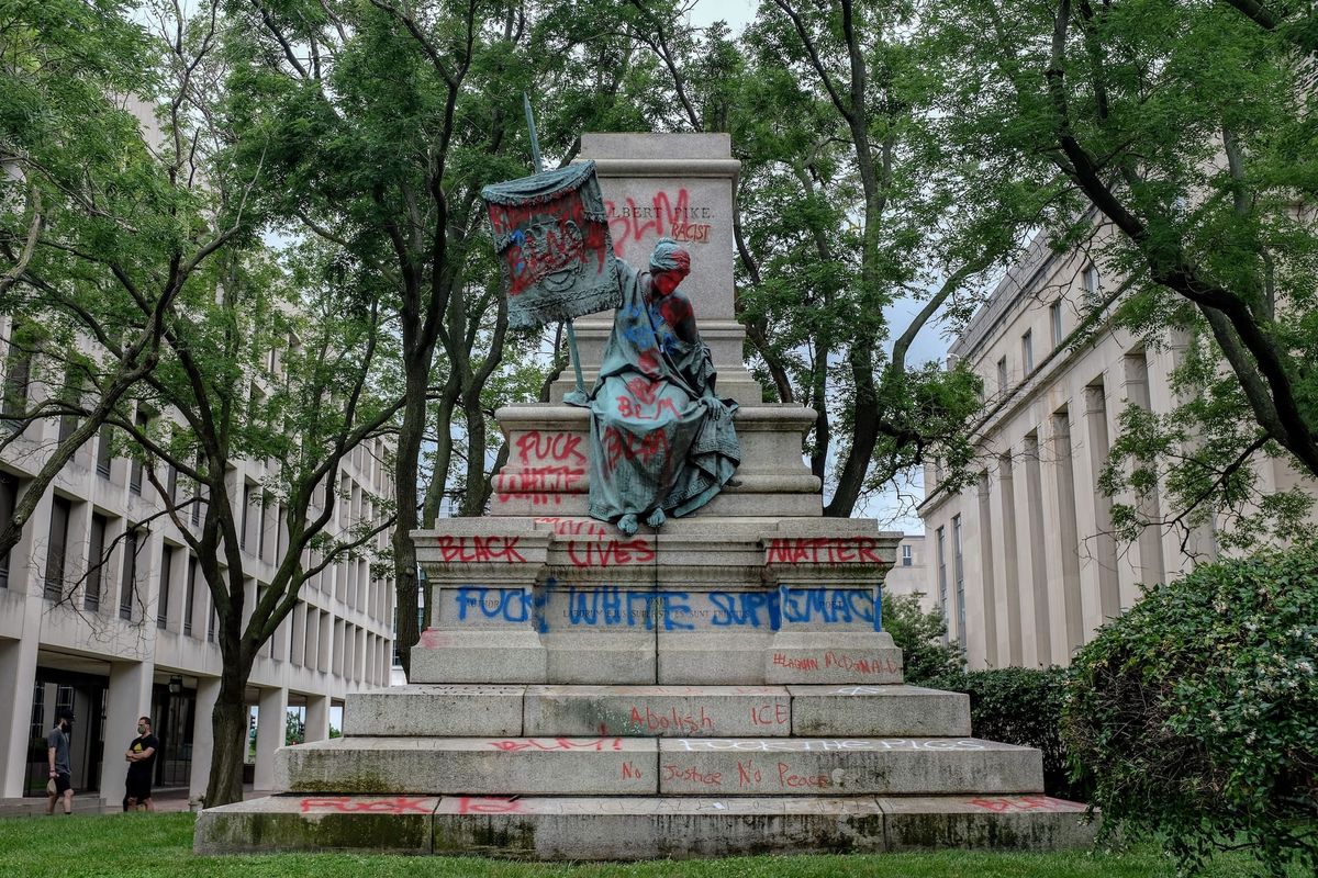 Activists Denounce Plans to Reinstall Confederate Statue in DC