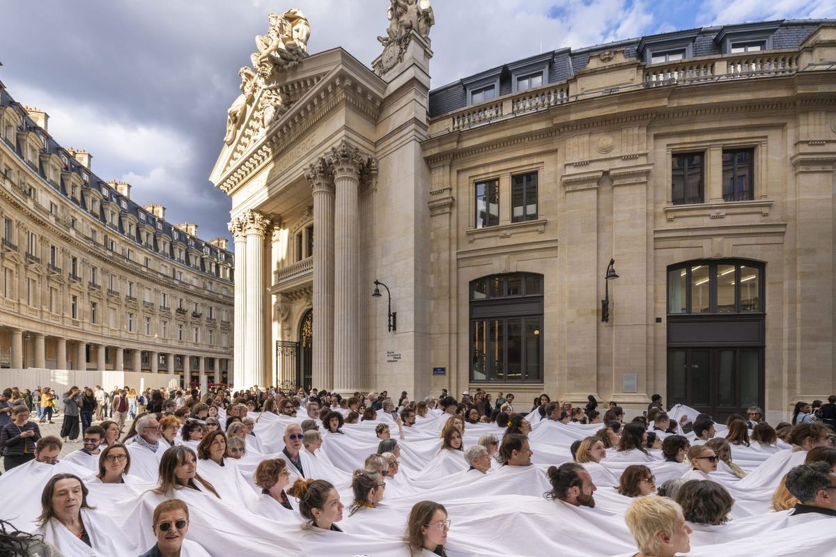 Lygia Pape Wants You to Participate