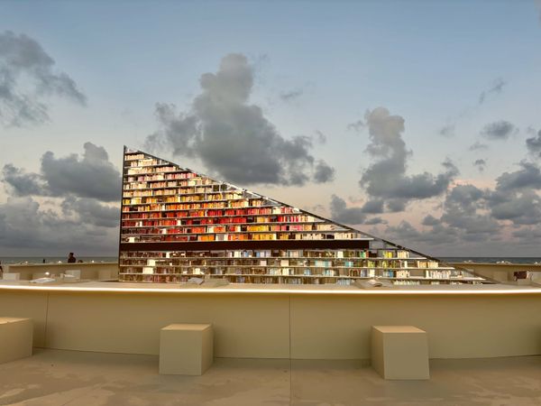 Beach Reading and Foot Stuff