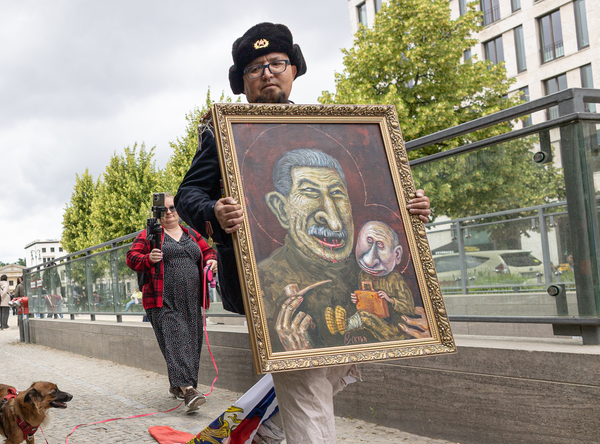 Russian Dissident Artist Killed in Poland