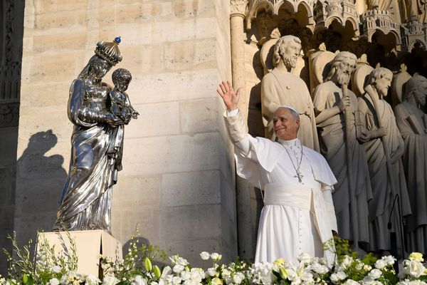 Pope Leo Calls to Save Art From AI