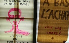 Protesters Hijack Paris Metro Billboards