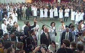 Could Wearing a Painter's Coat Make You a Better Painter?