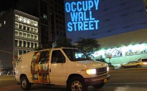 The Power of Mobile Guerrilla Light Projections