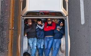 Photos of Car-Pooling Migrants Reveal Another Layer to Mexico's Hyper-Urbanization