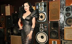 The World's First Fully Articulated 3D-Printed Gown