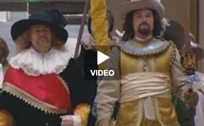 Actors Restage Rembrandt's "Night Watch" in Mall