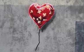 Banksy's Busy Weekend NYC Projects: Diorama, Heart, Syrian War