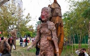 NYC Sculpture Park Places Fence Around 'Controversial' Artwork [UPDATED]