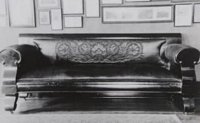 Lincoln's Loveseat: Help Restore the 'Courting Couch' Where Abe Wooed His Babe