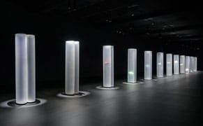 Sculpting the Thingness of Light