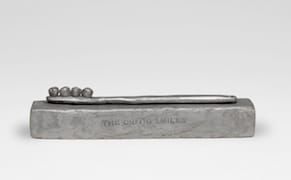 Jasper Johns Refuses to Play by the Book