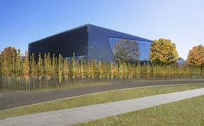 Philanthropist and Jury Clash Over Design of Controversial Warsaw Memorial