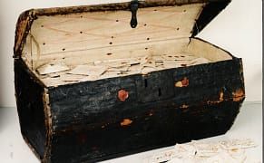 Wax Seals and Refused Love in a 17th-Century Trunk of Undelivered Letters