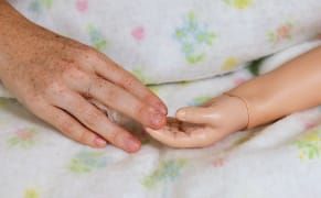 Catching the Uncanniness of Medical School Simulations