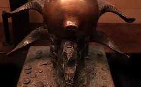 Suspicions of Sa†anism Spur Seizure of Ar†is†’s Sculp†ures