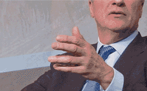 Essays that Collapse Time