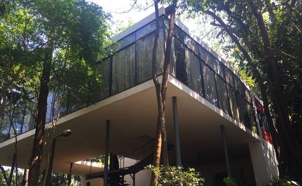 Lina Bo Bardi’s Glass House and the Multiple Worlds It Contains