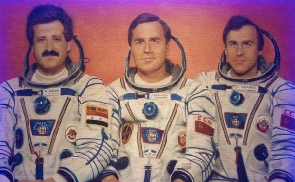 An Artist Imagines Moving Syrians to Mars