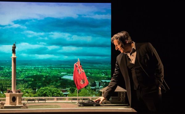 A Giant of the Theater Recounts His Childhood in Miniature