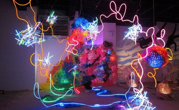 Spring/Break Art Show Trades Labyrinthine Rooms for Immersive Installations