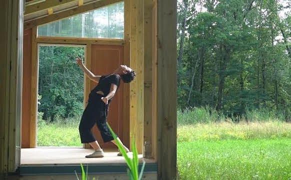 A Dance About Decolonizing the Body at EFA Project Space