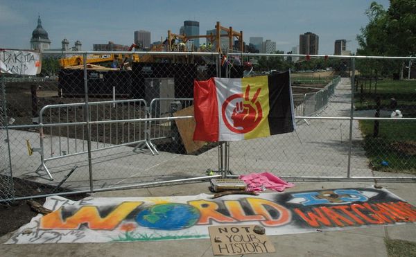 After a Dakota Ceremony, Dismantling of Controversial Sculpture Begins in Minneapolis