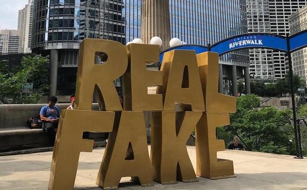 Chicago Installs “REAL FAKE” Sculpture in Front of Trump Tower
