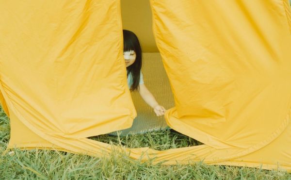 A Hidden Flaneur Who Records the Minutiae of Street Life