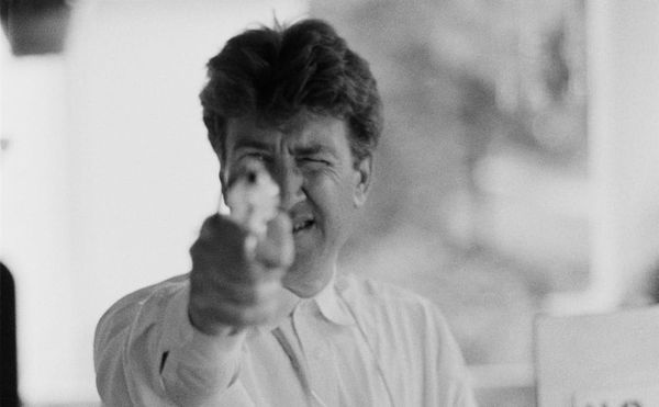 Revisiting David Lynch’s Classic Blue Velvet with Behind-the-Scenes Footage