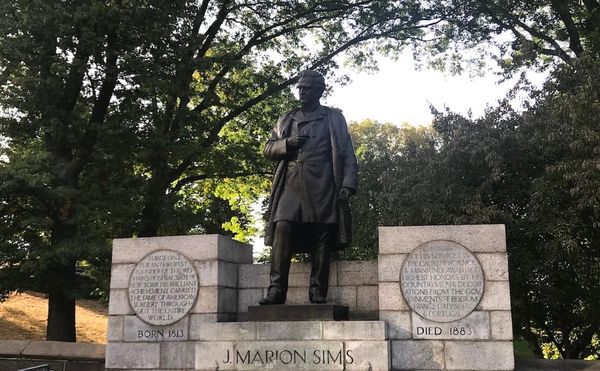 Statue of J. Marion Sims in Central Park (photo Benjamin Sutton/Hyperallergic)
