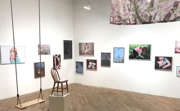 A Photography Display Infused with the Scent of Flowers