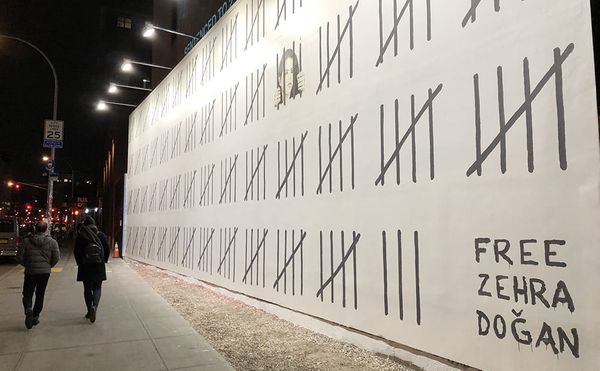 New Banksy Mural Speaks Out Against Turkish-Kurdish Artist's Imprisonment