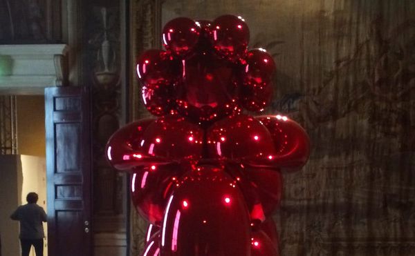Jeff Koons, “Balloon Venus (Red)” (2008–12), in The Great Mother (2015) at Milan’s Palazzo Reale (photo by the author for Hyp