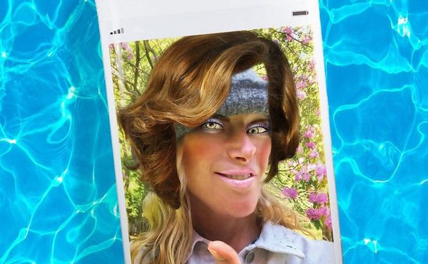 Cindy Sherman, "Oops" (2017), on a float (courtesy the artist, +Pool, and Third Drawer Down)