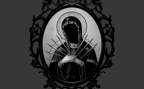 Coping with Loss and Sorrow through Experimental Theater