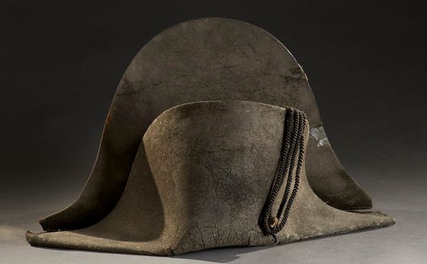 Hat traditionally attributed to Napoleon (photo © De Baecque & Associés)