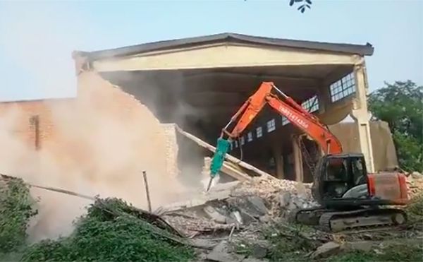 Without Warning, Chinese Authorities Demolish Ai Weiwei's Beijing Studio